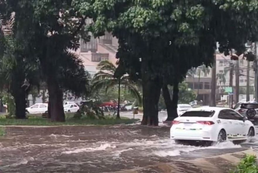 crescimento-desordenado-em-goiania-e-uma-das-causas-para-mais-de-100-pontos-de-alerta-para-alagamentos2C-inundacoes crescimento-desordenado-em-goiania-e-uma-das-causas-para-mais-de-100-pontos-de-alerta-para-alagamentos2C-inundacoes