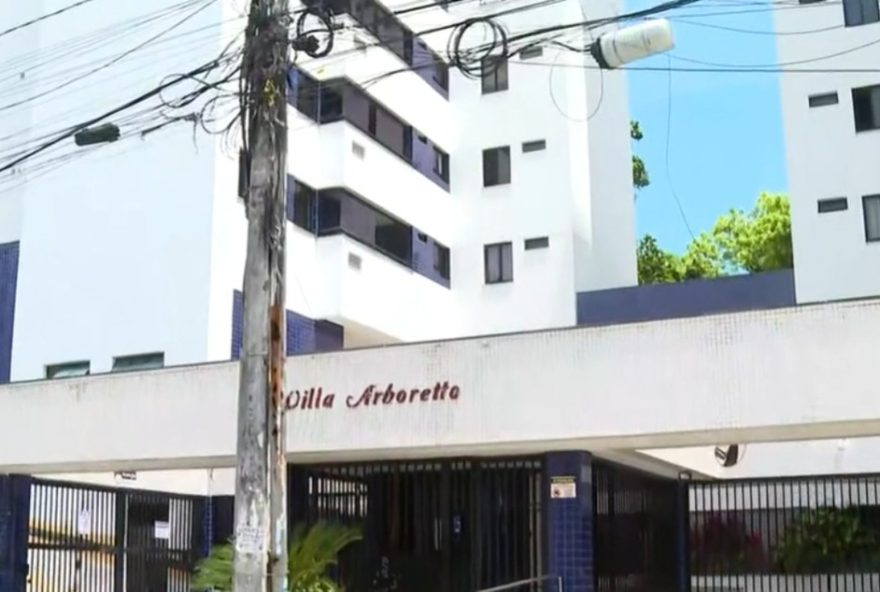 crianca-cai-de-predio-em-salvador3A-mae-estava-em-festa.-caso-investigado