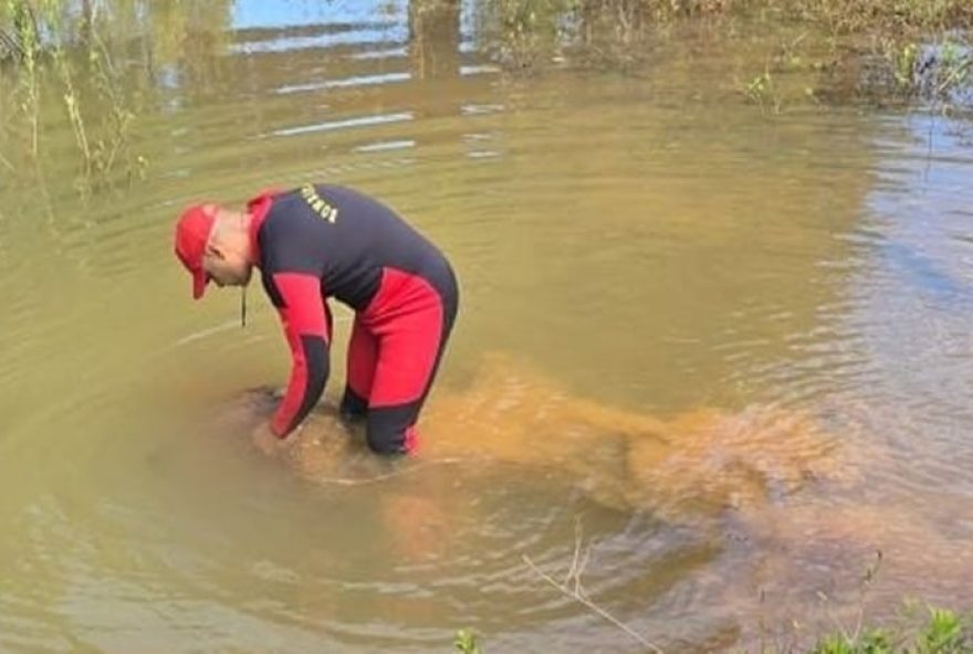 crianca-de-10-anos-e-encontrada-morta-em-lago-apos-desaparecimento-no-quintal-de-casa