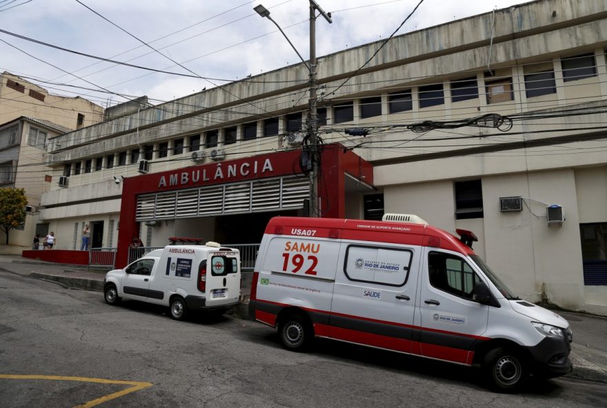 crianca-de-6-anos-e-baleada-em-ataque-no-rio-de-janeiro3A-comunidade-de-vicente-de-carvalho-pede-mais-seguranca