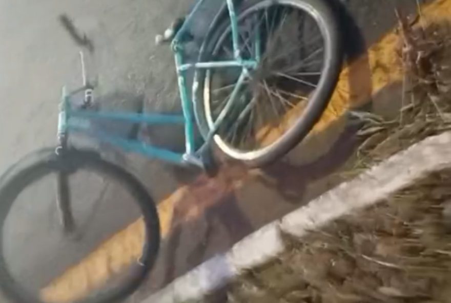 crianca-morre-atropelada-ao-andar-de-bicicleta-em-araguari3A-video-do-acidente-choca-a-populacao