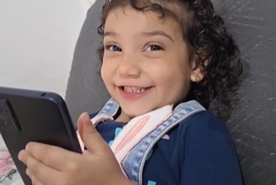 crianca-morta-upa-da-mare3A-padrasto-e-ouvido-pela-policia crianca-morta-upa-da-mare3A-padrasto-e-ouvido-pela-policia