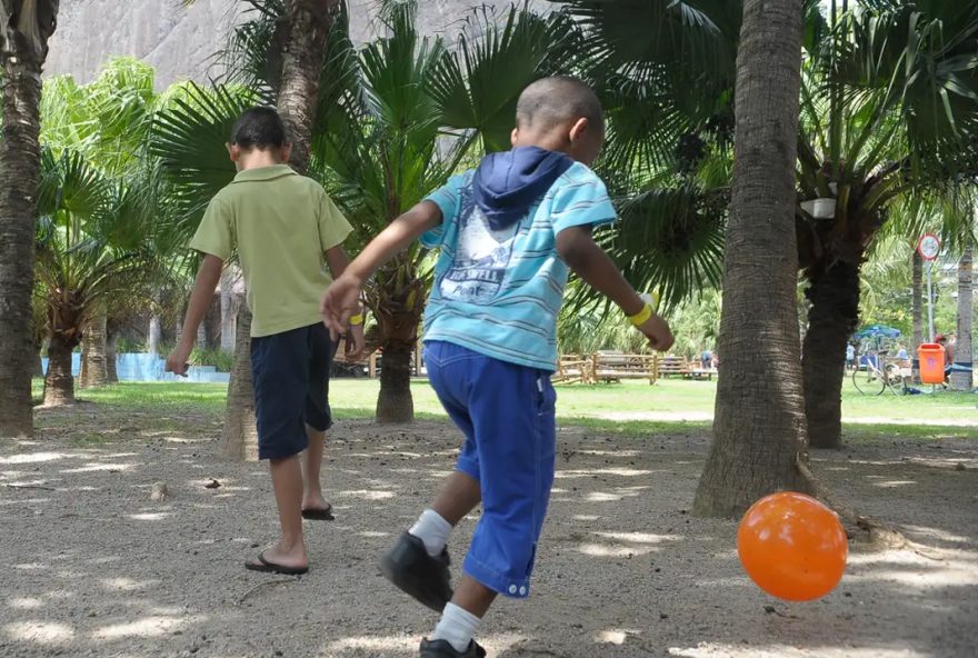  33 mil crianças menores de 10 anos foram internadas em hospitais do Sistema Único de Saúde (SUS) em razão de quedas