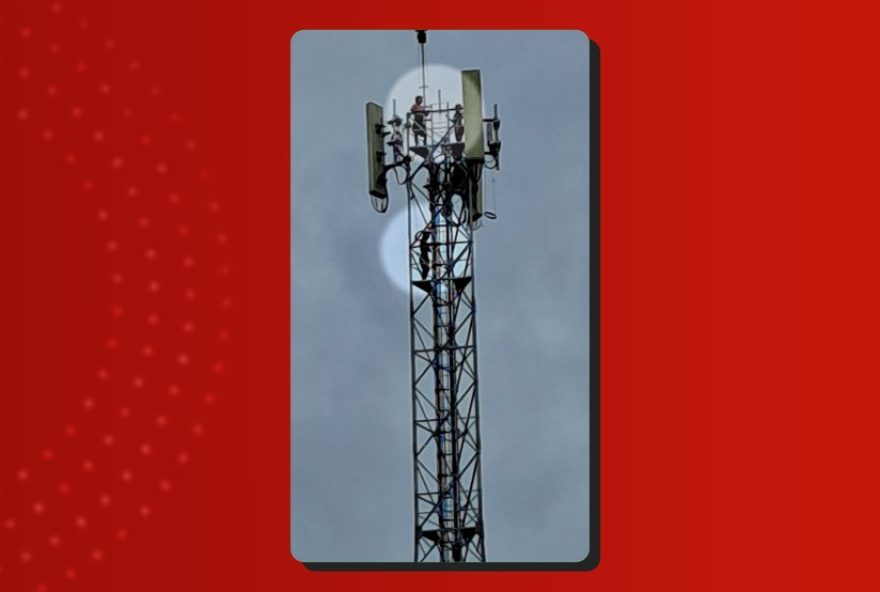 criancas-sao-flagradas-escalando-torre-de-telefonia-no-amazonas3A-urgencia-por-medidas-de-seguranca criancas-sao-flagradas-escalando-torre-de-telefonia-no-amazonas3A-urgencia-por-medidas-de-seguranca