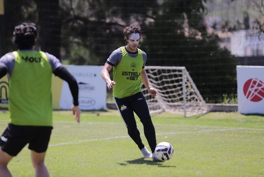 criciuma-aguarda-retorno-de-nicolas-para-jogo-crucial-contra-o-goias3A-neurologista-realiza-exame-decisivo-antes-do-confronto-no-heriberto-hulse criciuma-aguarda-retorno-de-nicolas-para-jogo-crucial-contra-o-goias3A-neurologista-realiza-exame-decisivo-antes-do-confronto-no-heriberto-hulse