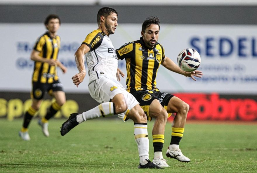 criciuma-enfrenta-sequencia-negativa-na-serie-b-apos-derrota-para-o-amazonas