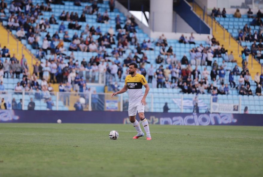 criciuma-focado-em-vitoria-contra-atletico-go-para-retornar-ao-g-4-da-serie-b criciuma-focado-em-vitoria-contra-atletico-go-para-retornar-ao-g-4-da-serie-b