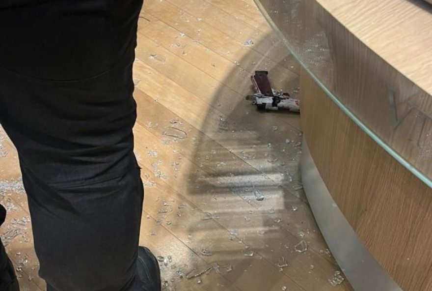 crime-fatal-no-de.-golden-square-shopping-choca-sao-bernardo-do-campo3A-suspeito-segue-foragido.pm-realiza-buscas crime-fatal-no-de.-golden-square-shopping-choca-sao-bernardo-do-campo3A-suspeito-segue-foragido.pm-realiza-buscas