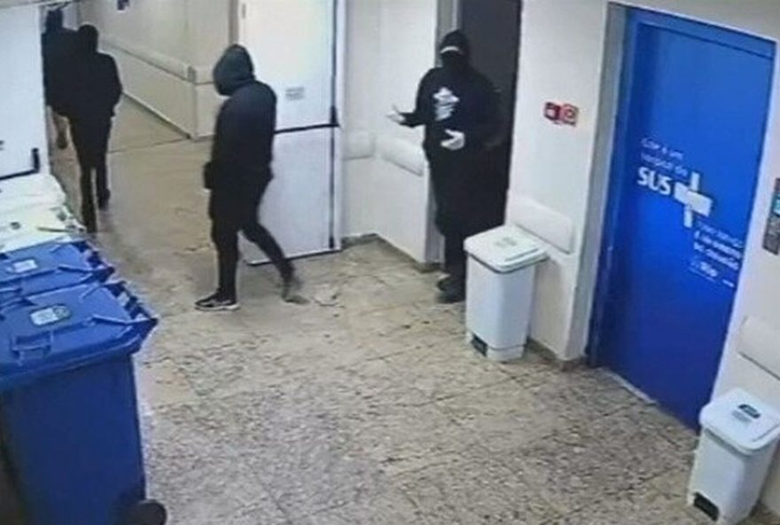 criminoso-armado-invade-hospital-e-mata-paciente3A-violencia-sem-freio-no-rio