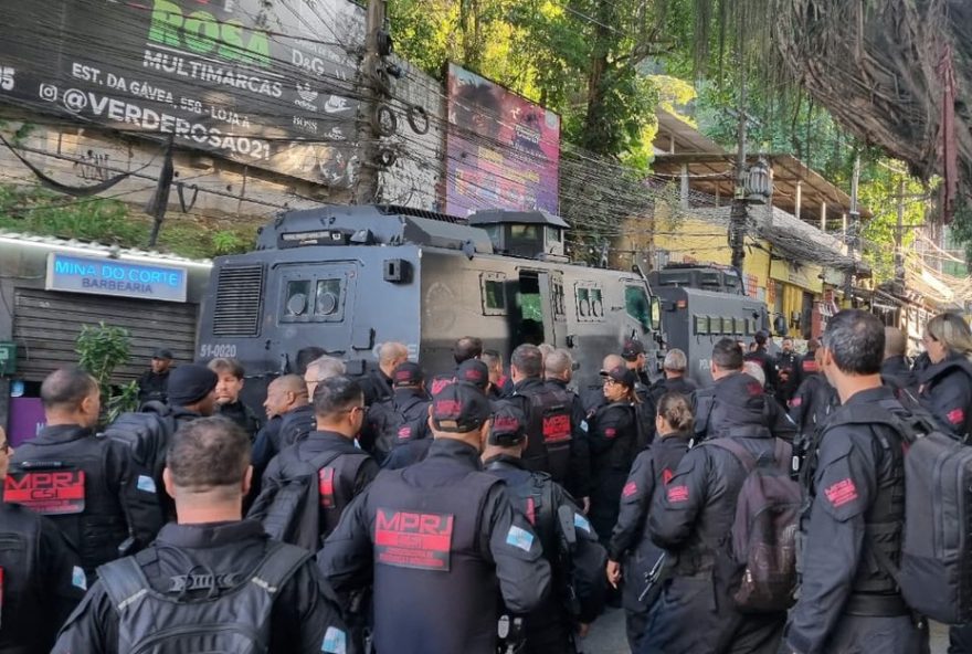 criminosos-da-rocinha-ordenaram-ataques-a-provedores-de-internet-no-ceara2C-diz-ministerio-publico3A-operacao-em-andamento