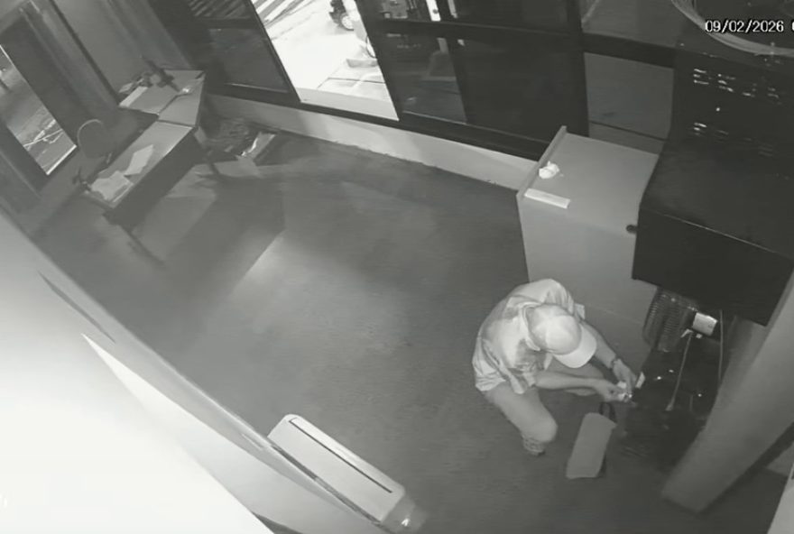 criminosos-furtam-r24-13-mil-de-posto-em-santa-barbara-doeste3A-veja-video criminosos-furtam-r24-13-mil-de-posto-em-santa-barbara-doeste3A-veja-video