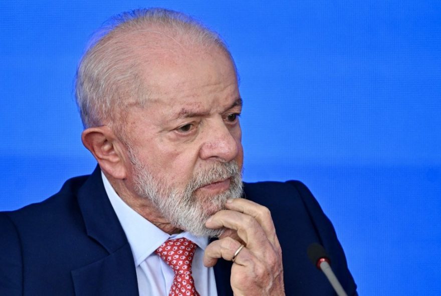 crise-de-popularidade-de-lula-ameaca-projeto-de-reeleicao3A-analise-dos-numeros-e-impactos-da-queda-de-aprovacao-no-governo