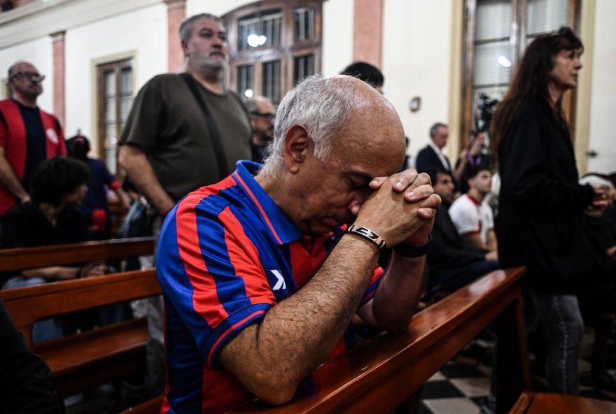 crise-do-san-lorenzo3A-dividas2C-falencia-e-presidente-expulso-apos-morte-do-papa