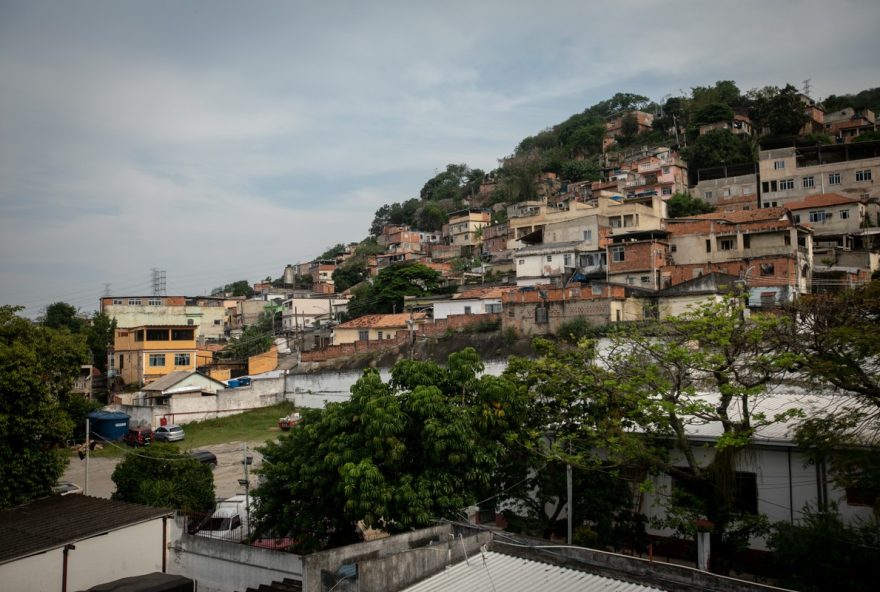 crise-no-complexo-do-fuba3A-violencia-armada-assusta-moradores-da-zona-norte-do-rio