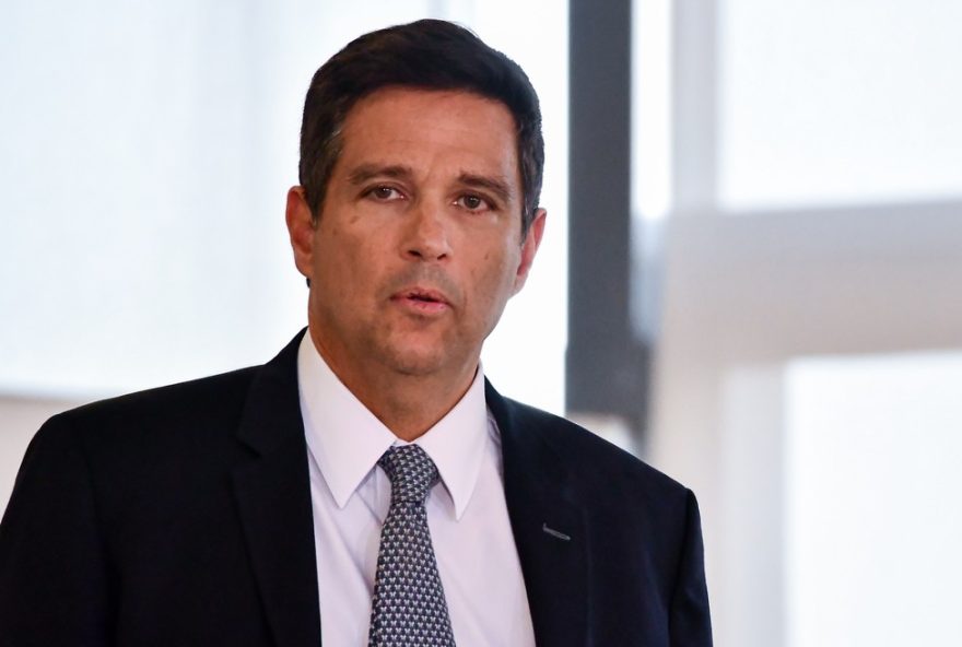 crise-politica-no-governo-lula3A-estrategia-para-desviar-escandalo-ao-banco-central crise-politica-no-governo-lula3A-estrategia-para-desviar-escandalo-ao-banco-central