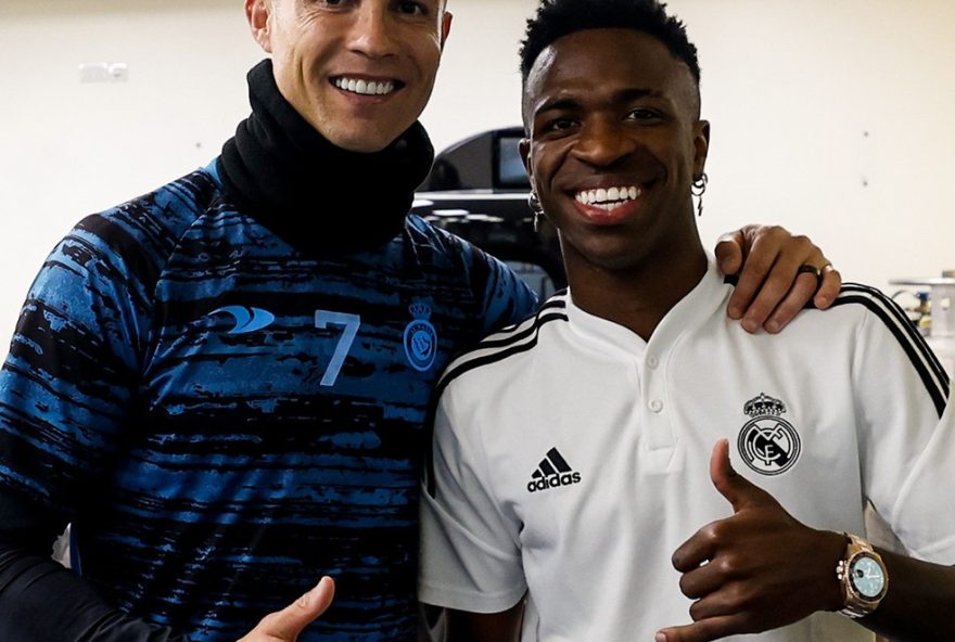 cristiano-ronaldo-apoia-vinicius-junior-como-melhor-jogador-do-mundo-em-2024