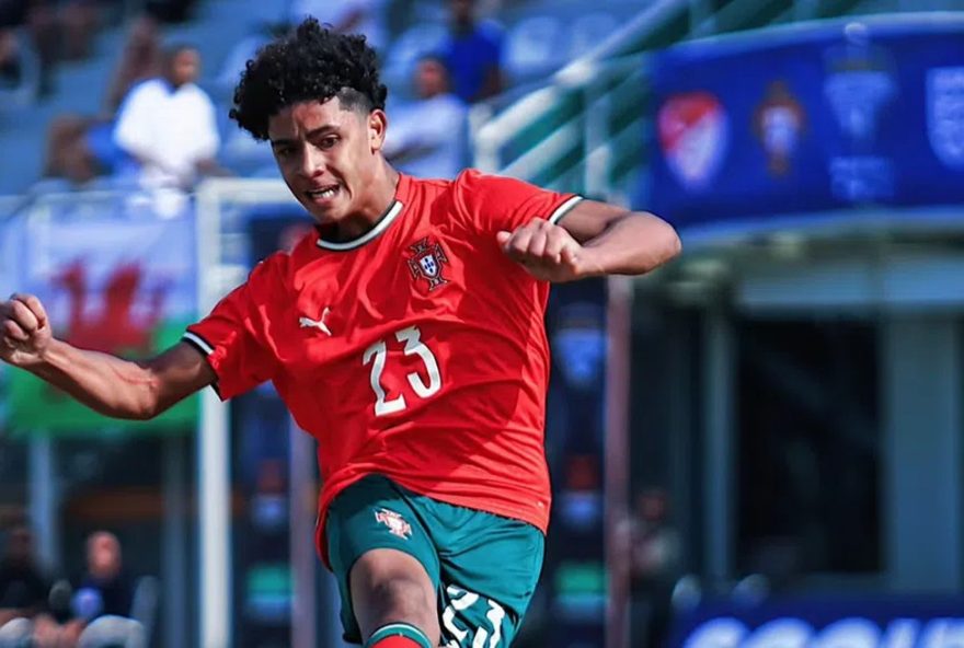 cristiano-ronaldo-jr.-faz-historia-com-seu-primeiro-gol-pela-selecao-sub-16-de-portugal cristiano-ronaldo-jr.-faz-historia-com-seu-primeiro-gol-pela-selecao-sub-16-de-portugal