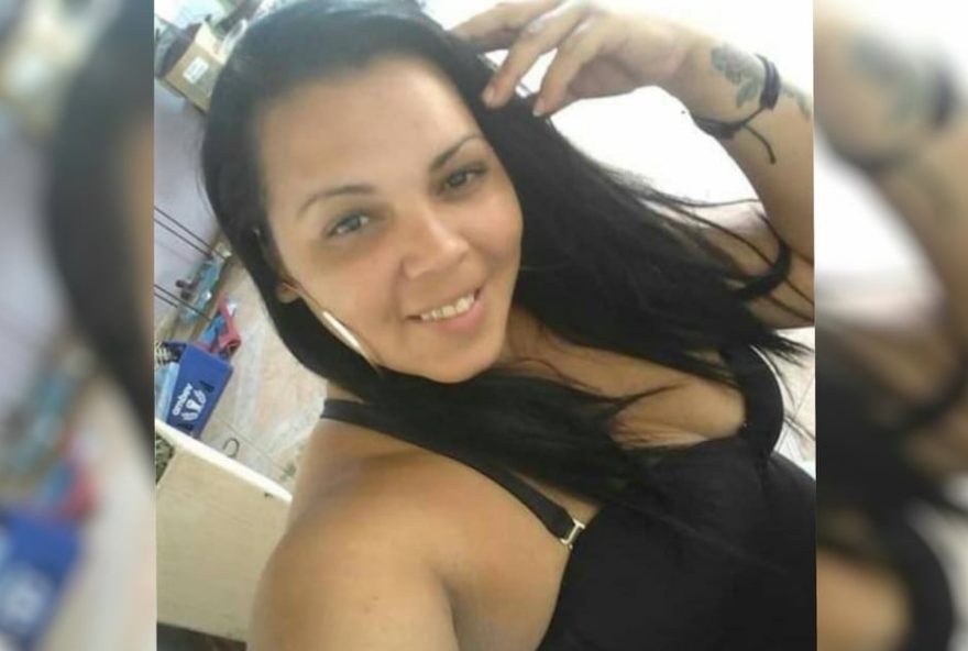 Cristiene Silva e Sousa, de 42 anos, morta em frente a distribuidora de bebidas em Aparecida de Goiânia

Foto: Reprodução/Facebook