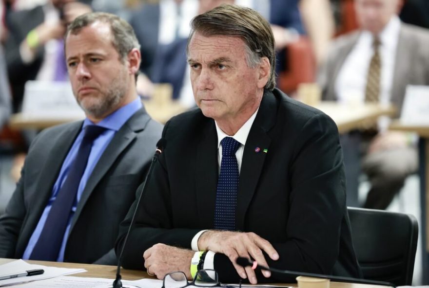criticas-dos-membros-do-pl-a-defesa-de-bolsonaro-sobre-prisao-domiciliar criticas-dos-membros-do-pl-a-defesa-de-bolsonaro-sobre-prisao-domiciliar