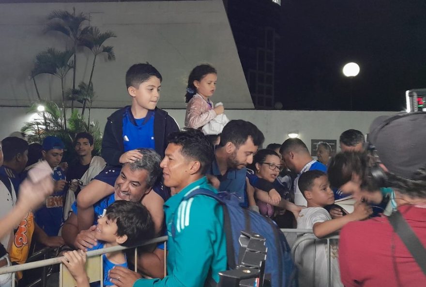cruzeiro-desembarca-no-espirito-santo-sem-matheus-henrique-para-a-vitoria-cup