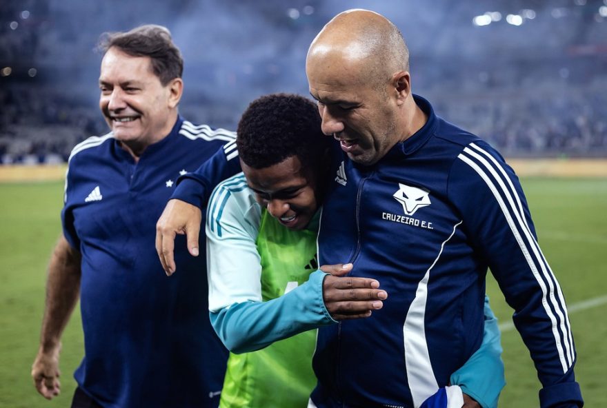 cruzeiro-enfrenta-corinthians-com-duvida-no-ataque3A-sinisterra-ou-arroyo-ao-lado-de-kaio-jorge3F-analise-completa-no-site-de-cruzeiro cruzeiro-enfrenta-corinthians-com-duvida-no-ataque3A-sinisterra-ou-arroyo-ao-lado-de-kaio-jorge3F-analise-completa-no-site-de-cruzeiro