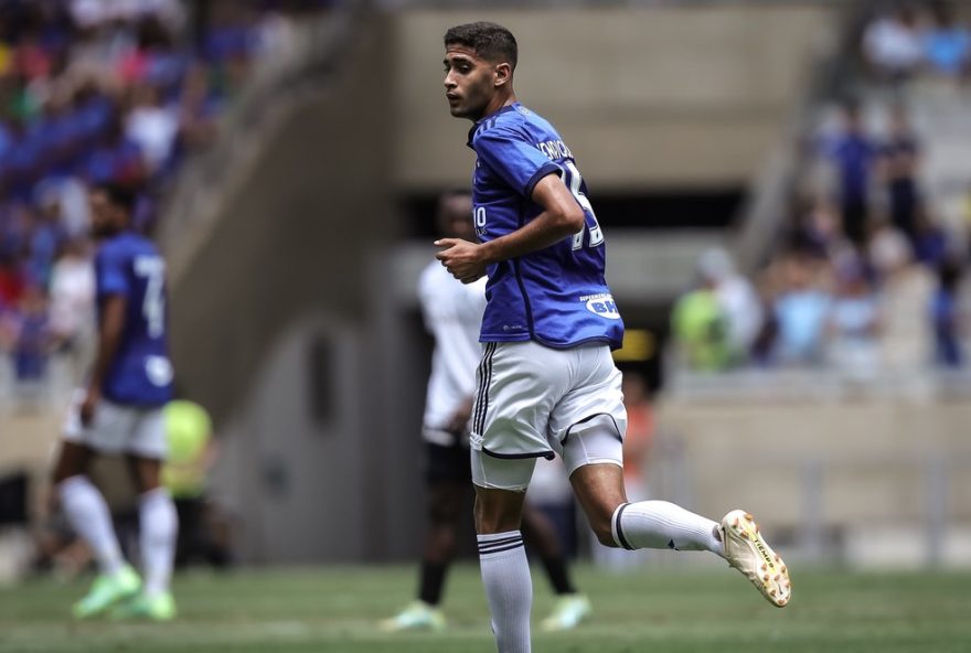 cruzeiro-rescinde-contrato-com-volante-henrique-sena2C-que-assina-com-o-santa-clara-em-portugal3B-goleiro-rafael-cabral-e-contratado-pelo-real-salt-lake-nos-eua