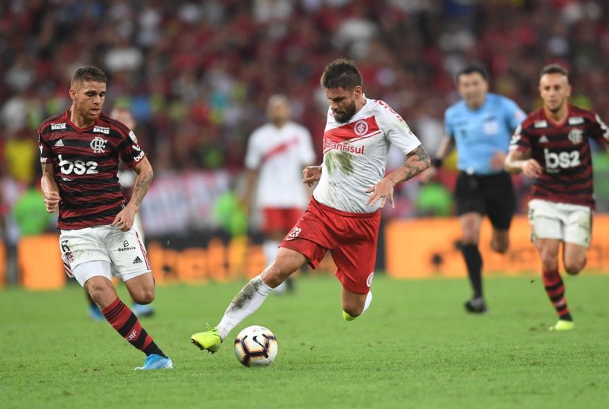 cuellar-abre-o-jogo-sobre-saida-do-flamengo-em-2019-antes-de-reencontro-com-gremio-no-brasileirao