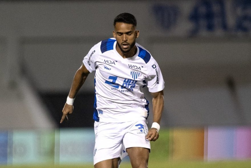 cuiaba-barra-venda-de-raylan-ao-estrela-amadora-por-divida-com-flamengo3A-entenda-o-impasse