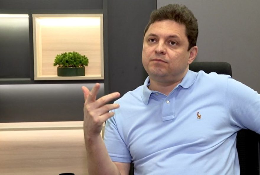 cuiaba-ironiza-clubes-devedores-no-futebol-brasileiro3A-22365-dias-aguardando-o-pagamento22