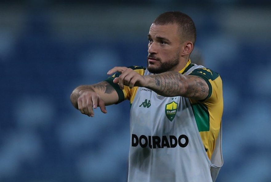 cuiaba-suspende-atacante-andre-luis-por-questoes-disciplinares3A-decisao-polemica-antes-de-partida-importante-contra-atletico-go