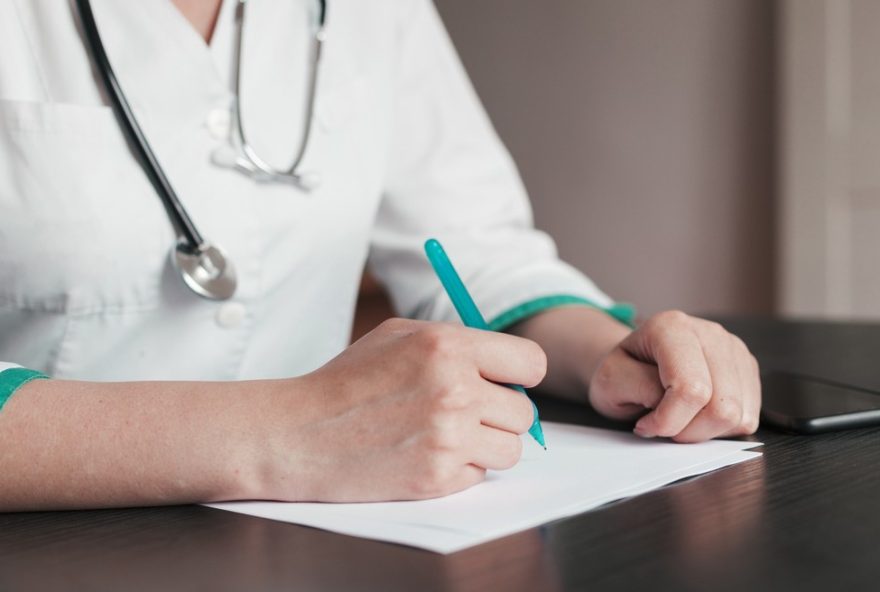 curitiba-implementa-novas-regras-para-emissao-de-atestados-medicos-nas-upas3A-entenda-as-mudancas-e-os-criterios