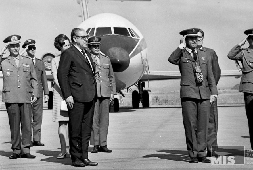 curitiba3A-capital-do-brasil-por-3-dias-sob-regime-militar-conheca-a-historia