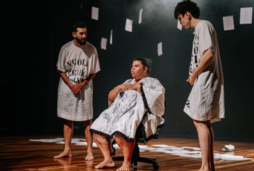 curso-de-teatro-em-anapolis3A-descubra-o-mundo-das-artes-cenicas