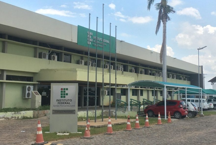 cursos-gratuitos-para-criancas-de-7-a-10-anos-no-ifsertaope-campus-petrolina3A-inscreva-se-agora