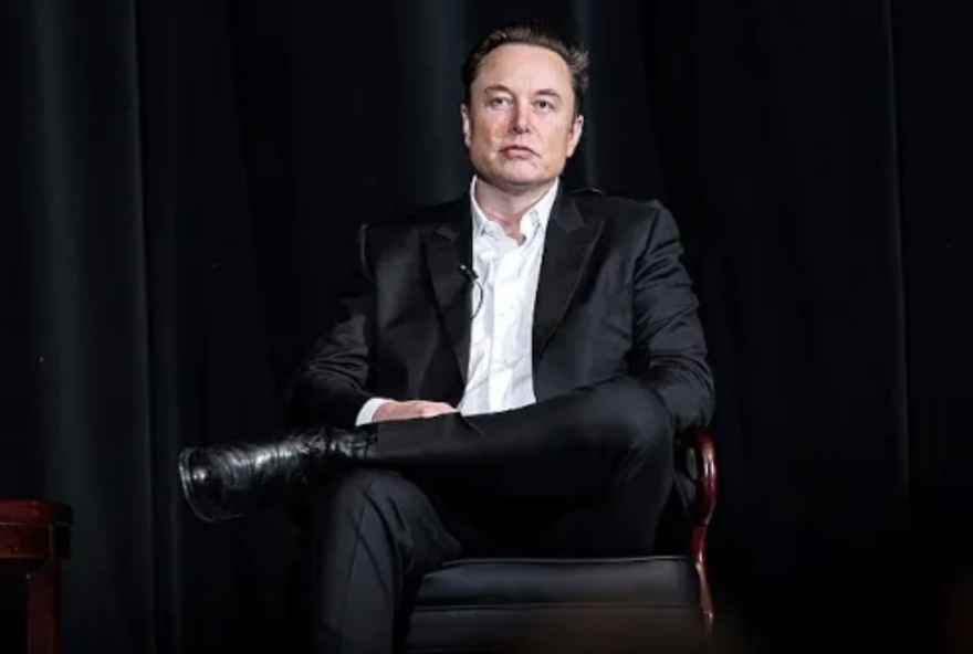 Elon Musk, dono do antigo Twitter: processado por funcionários (Foto: Wikipedia)