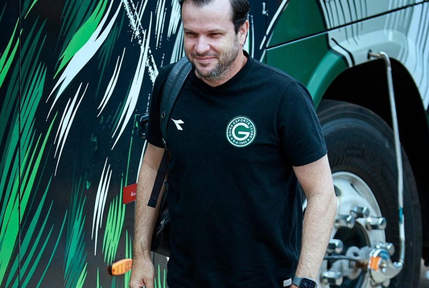 daniel-paulista-exalta-vitoria-do-goias-nos-penaltis-contra-o-gama daniel-paulista-exalta-vitoria-do-goias-nos-penaltis-contra-o-gama