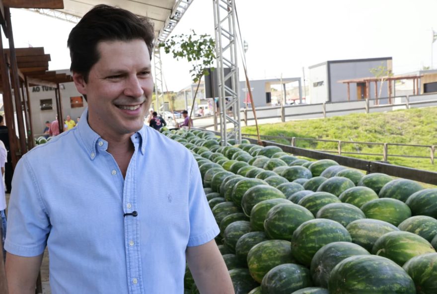 daniel-vilela-celebra-tradicao-e-producao-agricola-na-festa-da-melancia-em-uruana