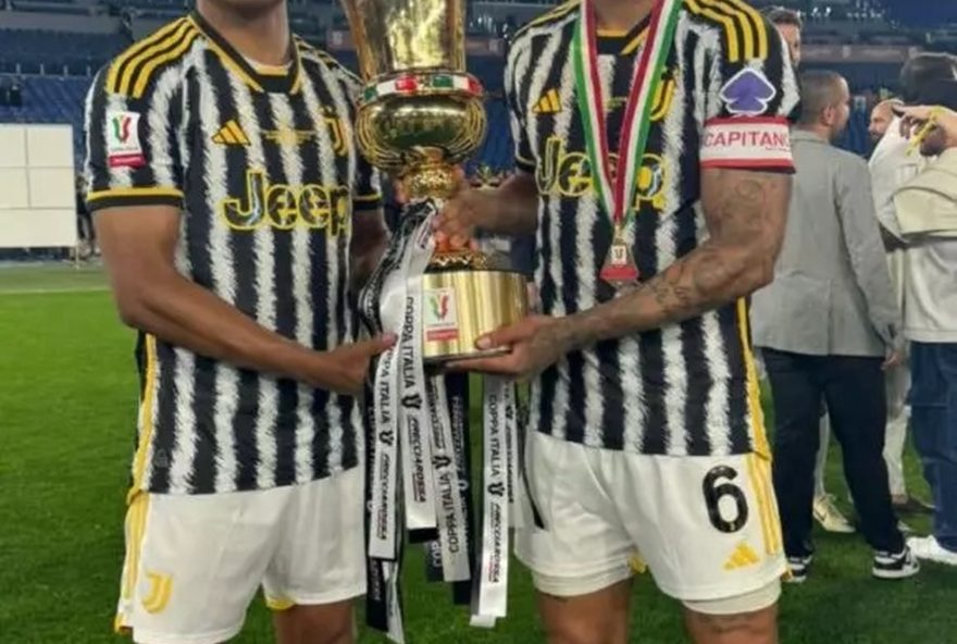 danilo-e-alex-sandro3A-a-dupla-de-sucesso-de-volta-no-flamengo