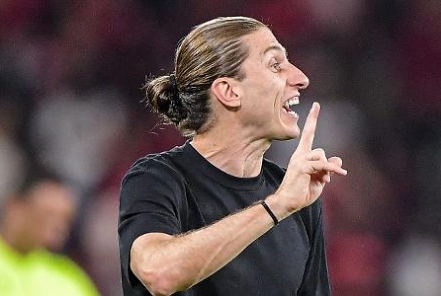 danilo-lavieri-critica-escolhas-de-filipe-luis-na-escalacao-do-flamengo danilo-lavieri-critica-escolhas-de-filipe-luis-na-escalacao-do-flamengo