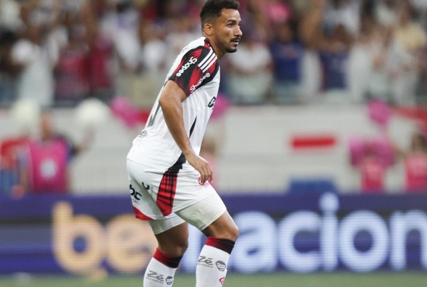danilo-se-desculpa-por-expulsao-no-jogo-bahia-x-flamengo3A-22situacao-complicada-para-os-companheiros22