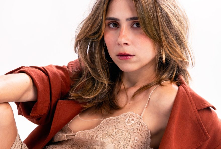 daphne-bozaski-retorna-as-novelas-como-vila-em-tres-gracas3A-ela-vem-para-ser-odiada daphne-bozaski-retorna-as-novelas-como-vila-em-tres-gracas3A-ela-vem-para-ser-odiada