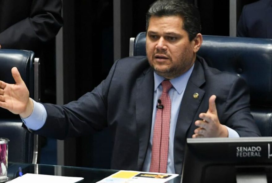 davi-alcolumbre-convoca-sessao-para-avaliar-vetos-de-lula-ao-pl-do-licenciamento-ambiental davi-alcolumbre-convoca-sessao-para-avaliar-vetos-de-lula-ao-pl-do-licenciamento-ambiental