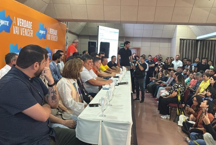 david-almeida-anuncia-pre-candidatura-ao-governo-do-amazonas-em-evento-na-capital david-almeida-anuncia-pre-candidatura-ao-governo-do-amazonas-em-evento-na-capital