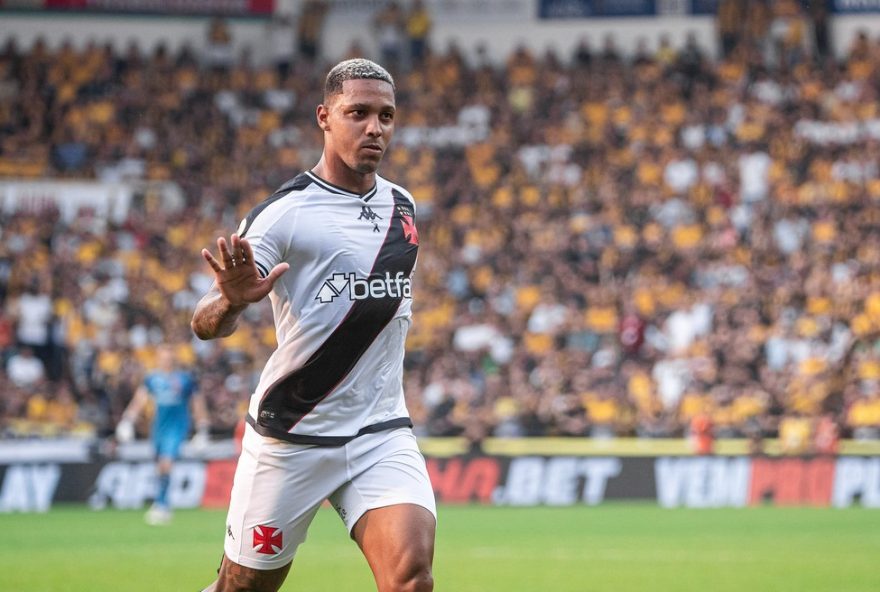 david-e-estrella-reforcam-vasco-contra-botafogo3A-lista-divulgada-para-duelo-em-brasilia