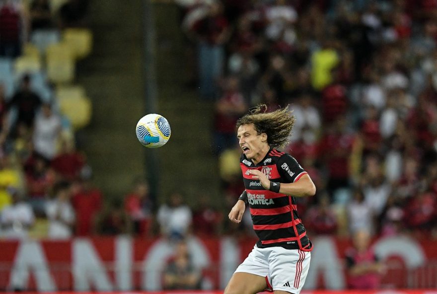 david-luiz-recusa-proposta-do-vasco-e-prefere-descanso-em-familia3A-entrevista-no-jogo-das-estrelas-de-zico-no-maracana