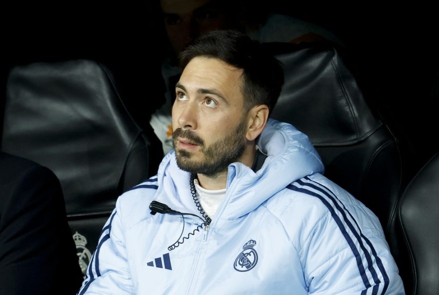 davide-ancelotti2C-filho-de-carlo-ancelotti2C-e-o-novo-tecnico-do-botafogo3A-saiba-mais-sobre-sua-contratacao-e-experiencia-internacional.-acesse