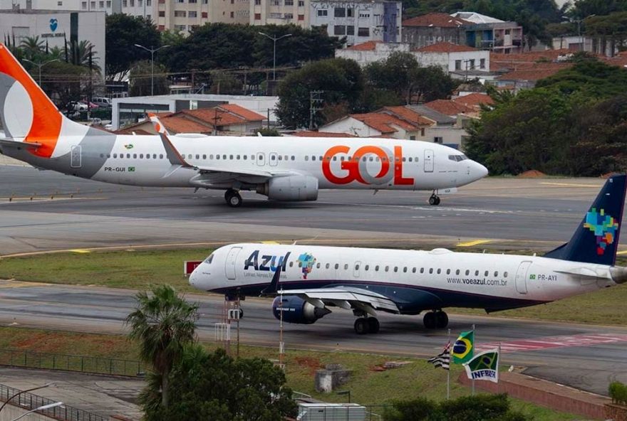 dbbb7a59-azul-gol-e195-boeing-737-1200x675