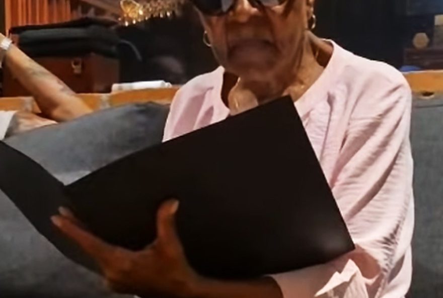 de-alaide-costa-aos-90-anos3A-novo-album-inedito-em-sao-paulo de-alaide-costa-aos-90-anos3A-novo-album-inedito-em-sao-paulo