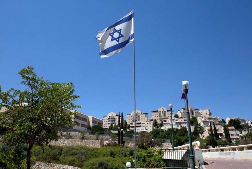 de-amplia-poderes-na-cisjordania-ocupada3A-colonos-israelenses-e-autoridades-em-alta de-amplia-poderes-na-cisjordania-ocupada3A-colonos-israelenses-e-autoridades-em-alta