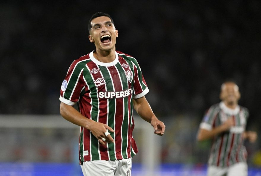 de-cotado-para-sair-a-protagonista3A-serna-brilha-no-fluminense